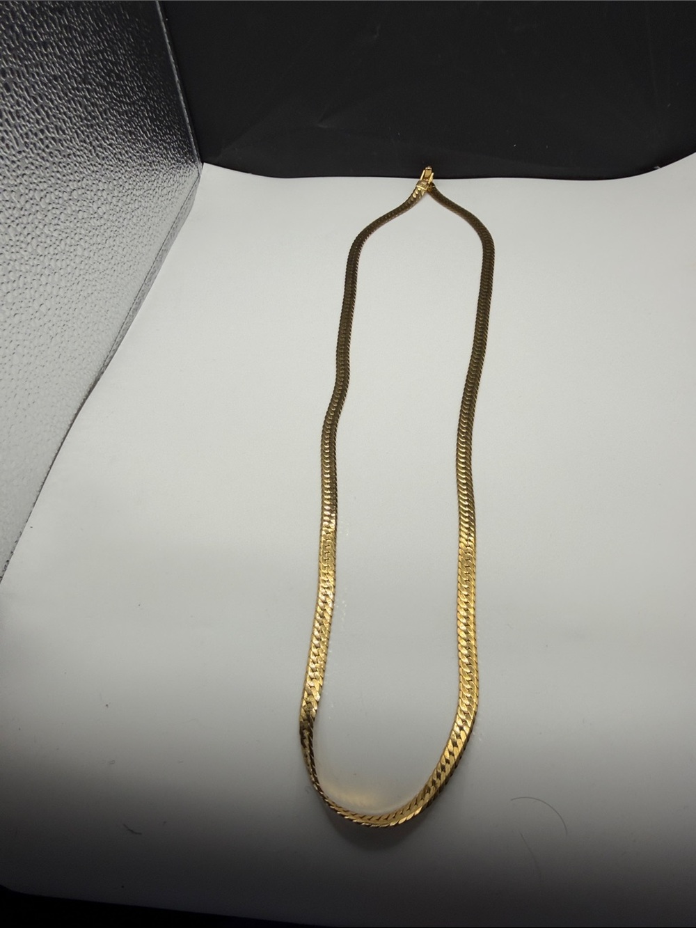 Vintage Gold Tone Herringbone Chain Necklace 13” Collar Choker DM